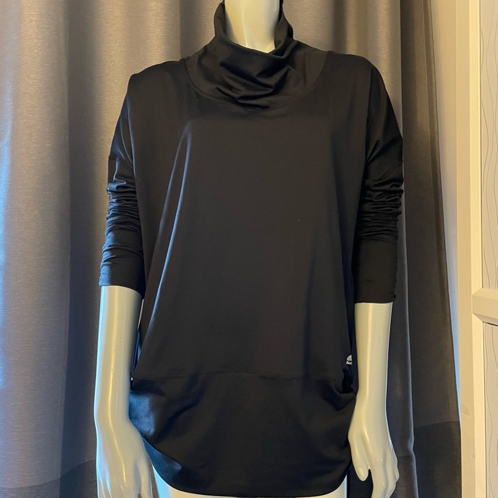Roots cowl neck drop shoulder top with ruched sleeves and side hem. Size M